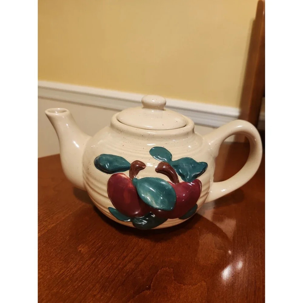 Vintage Cracker Barrel Ceramic Teapot w/ Apple & Green Leaf Design 1990s